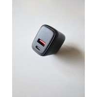 Naviter-Power-Adapter-USA-USB-A-USB-C
